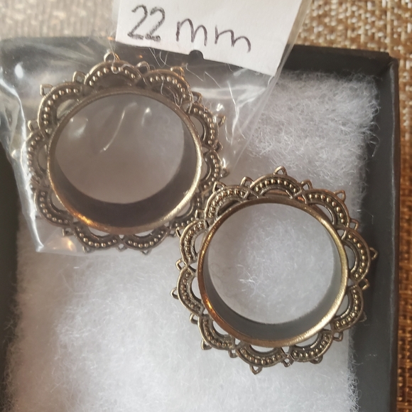 22mm plugs four pairs stone, wood, silver - Picture 2 of 6